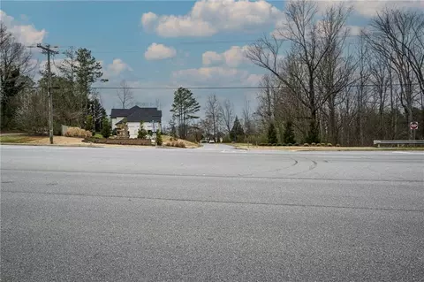 4980 Fenwick Dr, Cumming, GA 30040