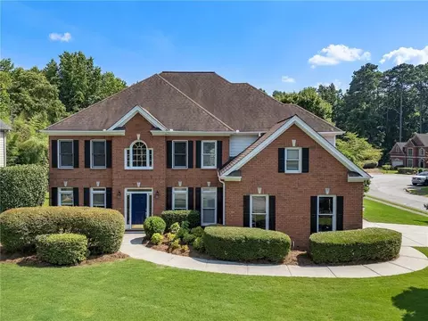 2956 Nestle Creek Dr, Marietta, GA 30062