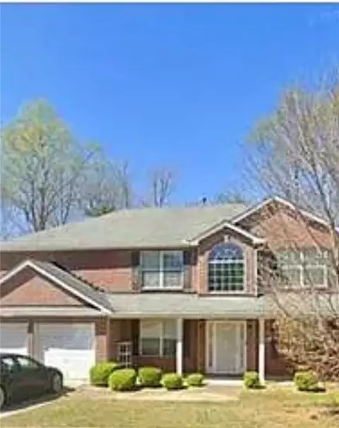 5510 Platte Dr, Ellenwood, GA 30294