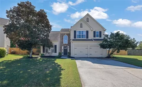 1025 Amber Leaf Ct, Roswell, GA 30076