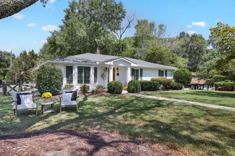 109 Linton St, Woodstock, GA 30188