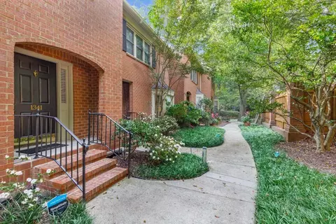 1341 Sheffield Glen Way NE, Atlanta, GA 30329