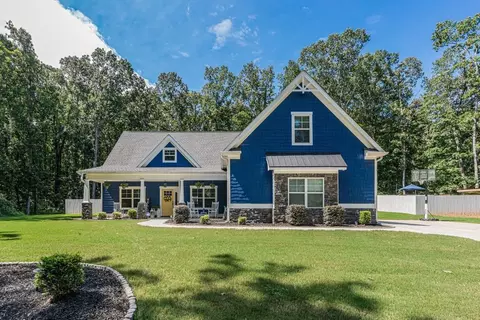 10 Brenda Ct, Stockbridge, GA 30281