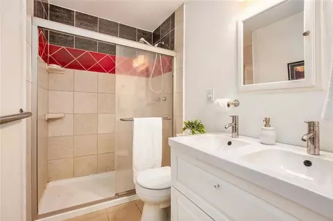 Bath - 3880 Admiral Dr, Chamblee, GA 30341 photo 2 of 2