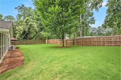 Exterior - 3880 Admiral Dr, Chamblee, GA 30341 photo 4 of 8