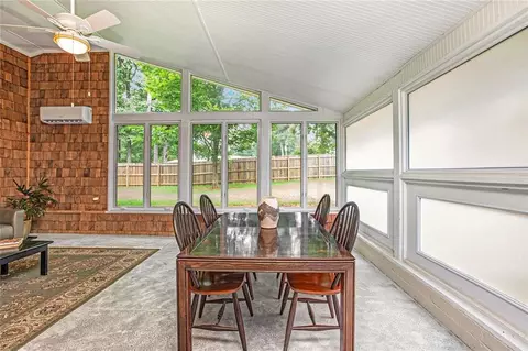 Dining - 3880 Admiral Dr, Chamblee, GA 30341 photo 3 of 3