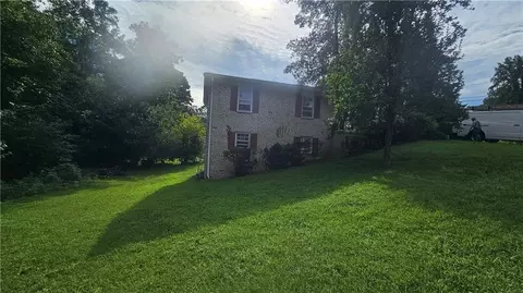 2426 Bailey Dr, Norcross, GA 30071