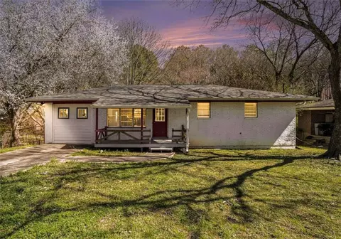 304 Mercer Dr, Jonesboro, GA 30236