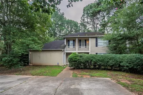 1601 Creek Xing SE, Conyers, GA 30094