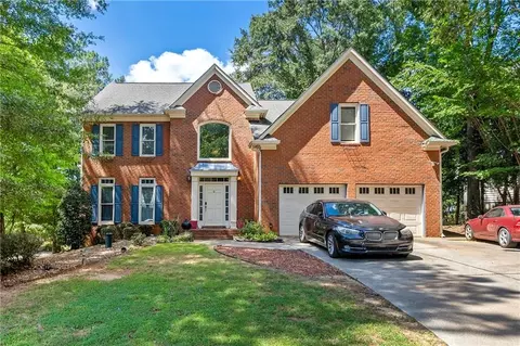 1941 Travers Cir, Lawrenceville, GA 30044