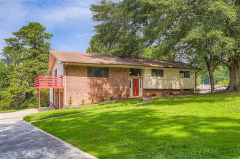 1529 Winchester Trl, Riverdale, GA 30296