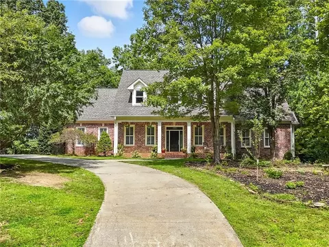 240 Mountain Creek Hollow Dr, Talking Rock, GA 30175