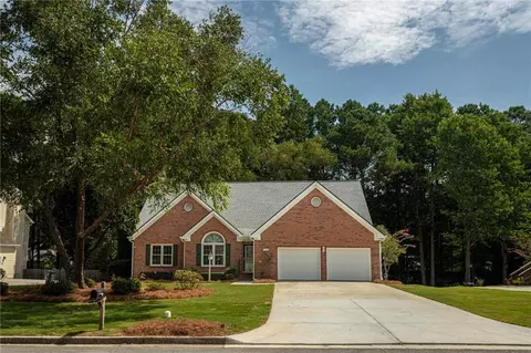 3136 Elizabeth Ln, Snellville, GA 30078