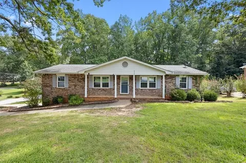 5571 Christi Dr, Douglasville, GA 30135