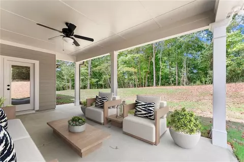 408 Sweetgrass Dr, Demorest, GA 30535