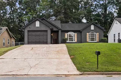 3842 Landgraf Cv, Decatur, GA 30034