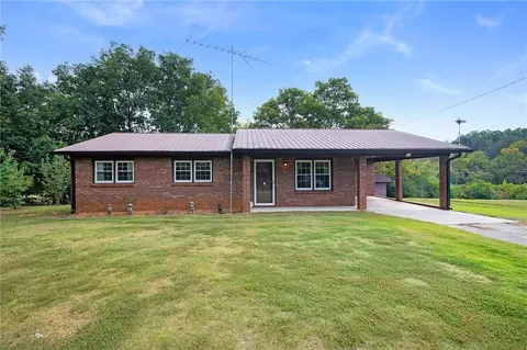 596 Pinhook Rd SE, Fairmount, GA 30139