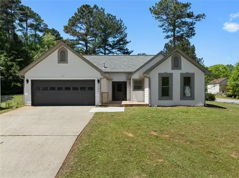 7171 Hazelwood Dr, Jonesboro, GA 30236