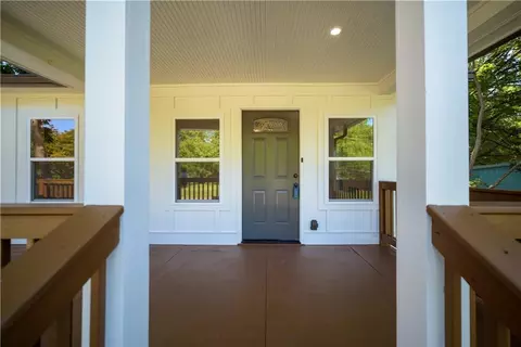 Exterior - 79 S Pine St, Toccoa, GA 30577 photo 3 of 9