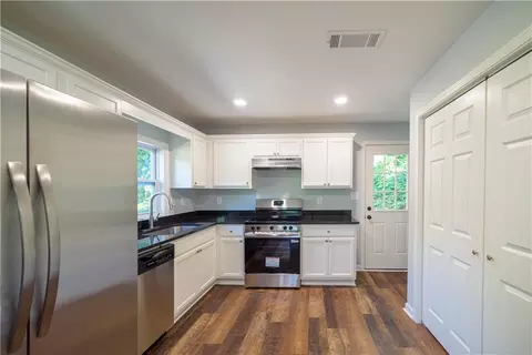 Kitchen - 79 S Pine St, Toccoa, GA 30577 photo 1 of 1