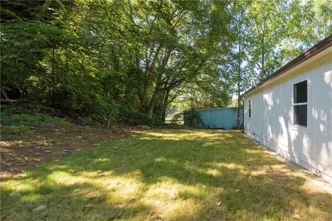 Exterior - 79 S Pine St, Toccoa, GA 30577 photo 6 of 9