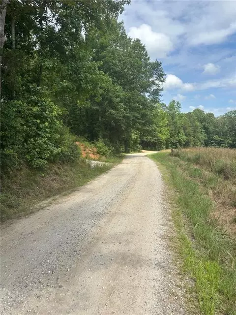 885 Christmas Tree Rd, Homer, GA 30547