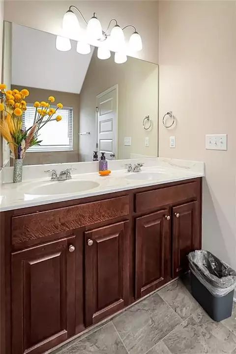Bath - 780 Kallispel Ct, Hampton, GA 30228 photo 3 of 4
