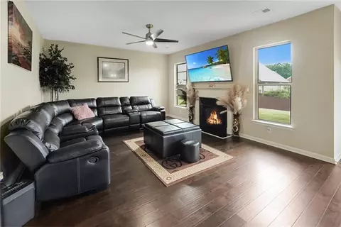 Living - 780 Kallispel Ct, Hampton, GA 30228 photo 2 of 2