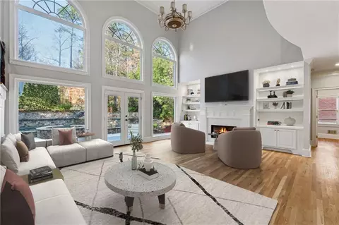 2195 Lake Shore Lndg, Alpharetta, GA 30005