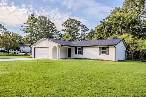 526 Post Oak Rd, Jonesboro, GA 30238