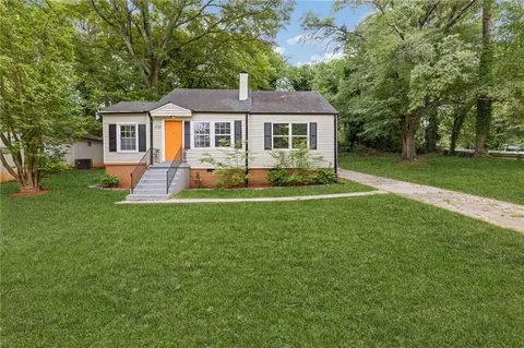 992 Estes Dr SW, Atlanta, GA 30310