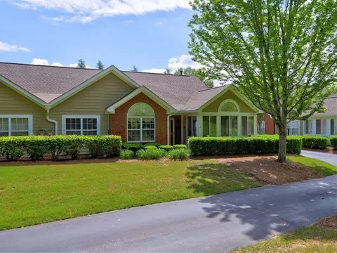 106 Vintage Club Cir, Marietta, GA 30066