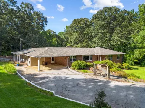 3935 Zoar Church Rd, Snellville, GA 30039