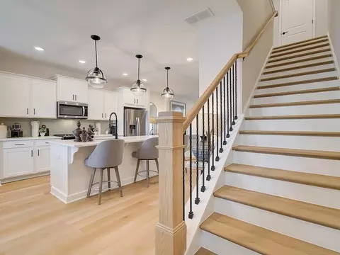 1915 Deco Dr, Kennesaw, GA 30144