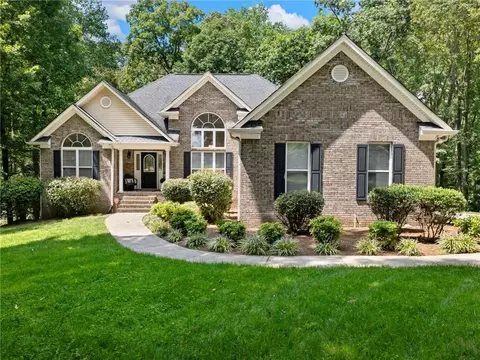 193 Etsel Ln, Braselton, GA 30517