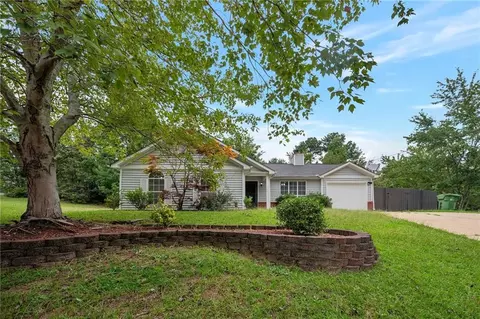 2031 Briar Trail Ct SW, Atlanta, GA 30331