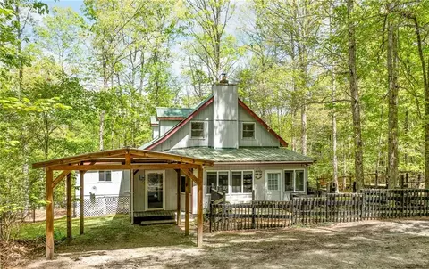 847 N Quail Trl, Clarkesville, GA 30523