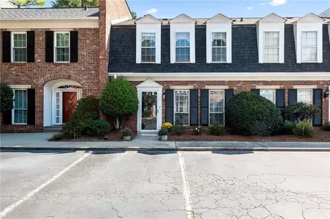 11 Palace Green Pl NW, Atlanta, GA 30318