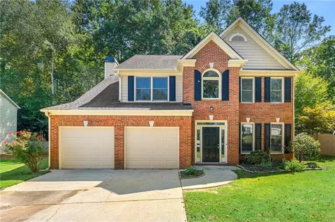 545 Camber Woods Dr, Roswell, GA 30076