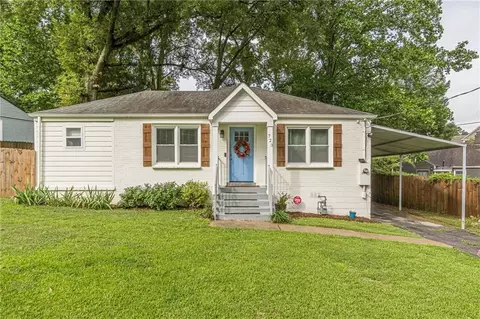 723 Campbell Cir, Hapeville, GA 30354