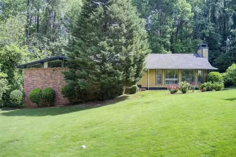 2225 Beech Valley Dr SE, Smyrna, GA 30080