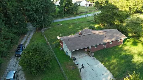 2204 Oakland Dr, Lawrenceville, GA 30044