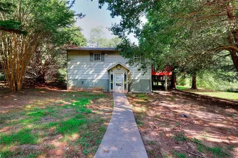 725 Poplar St, Monroe, GA 30655