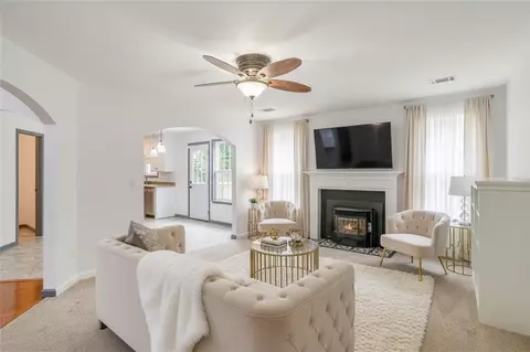 308 Stallings Dr, Mcdonough, GA 30252