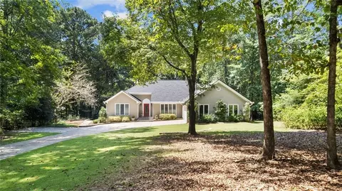 118 Whitfield Run Rd, Peachtree City, GA 30269