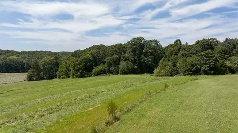 825 N Hampton Way, Monroe, GA 30656 photo 10