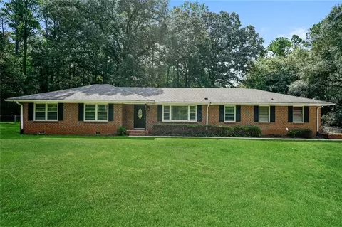 1904 Old Conyers Rd, Stockbridge, GA 30281