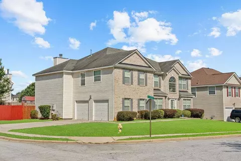 Exterior - 120 Oak Manor Dr, Covington, GA 30016 photo 2 of 2