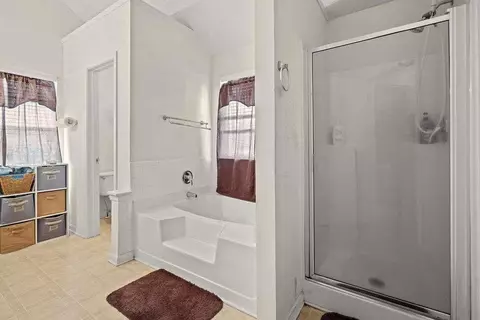 Bath - 120 Oak Manor Dr, Covington, GA 30016 photo 2 of 3
