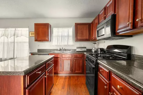 Kitchen - 120 Oak Manor Dr, Covington, GA 30016 photo 2 of 3